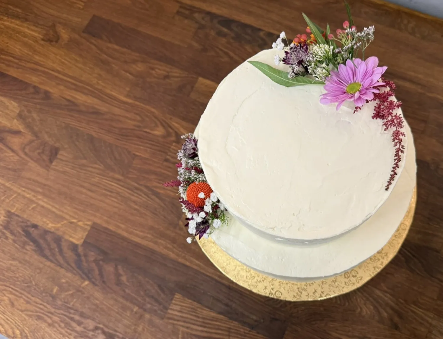Tarta personalizada artesana de Pandejuevo para bodas y eventos